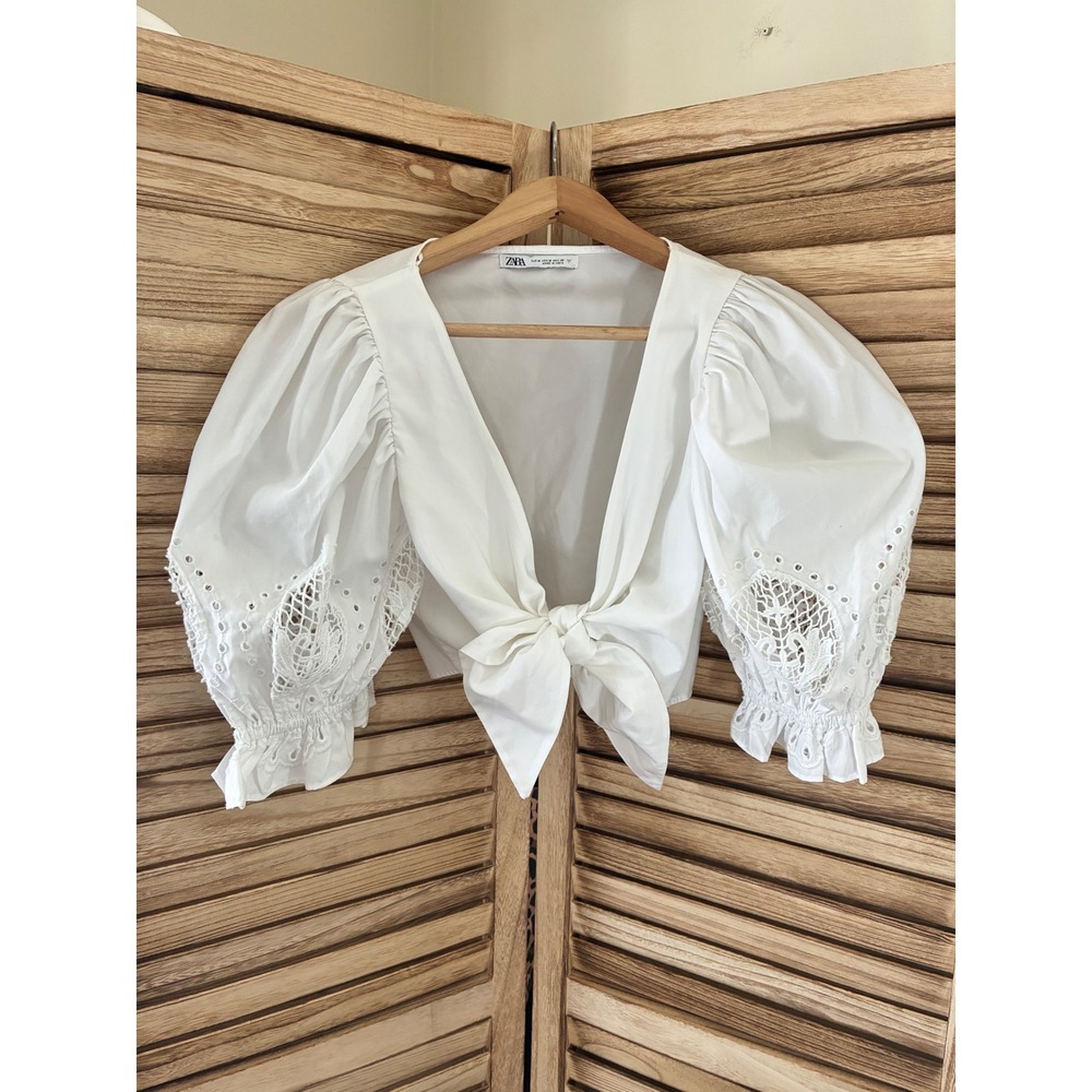 Zara White Eyelet Lace Puff Sleeve Tie Front Crop Top M Boho Romantic Cottage